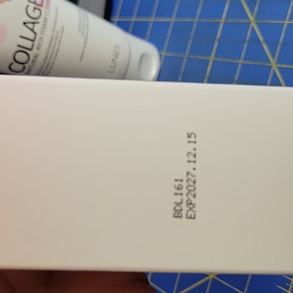 Lunes Collagen Natural Rich Foam Cleanser 180ml New - Picture 4 of 4